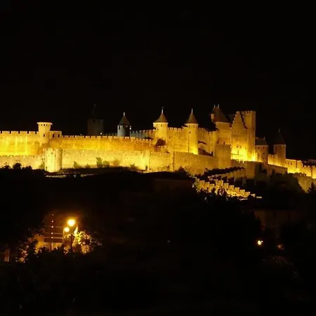 Confort ! Climatisation, Calme, Piscine, Parking Gratuit, Terrasse, Wifi *