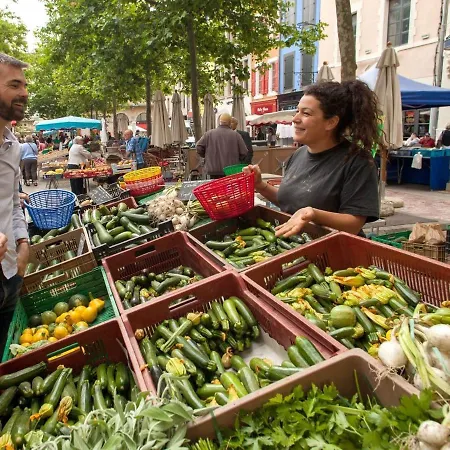 Confort ! Climatisation, Calme, Piscine, Parking Gratuit, Terrasse, Wifi