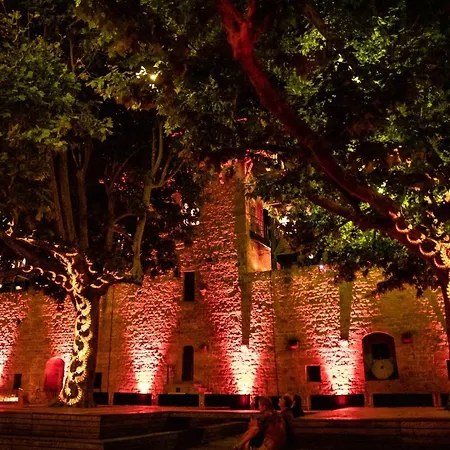 Confort ! Climatisation, Calme, Piscine, Parking Gratuit, Terrasse, Wifi *