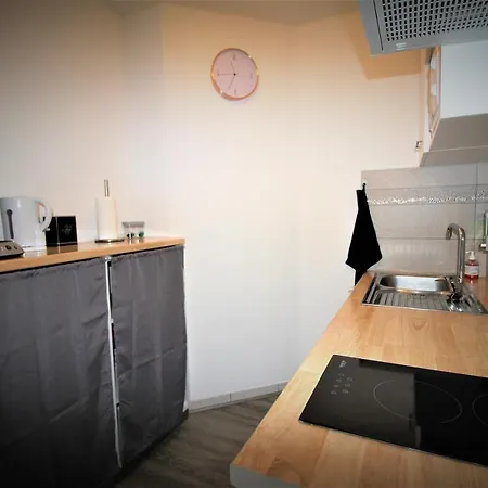 Confort ! Climatisation, Calme, Piscine, Parking Gratuit, Terrasse, Wifi *