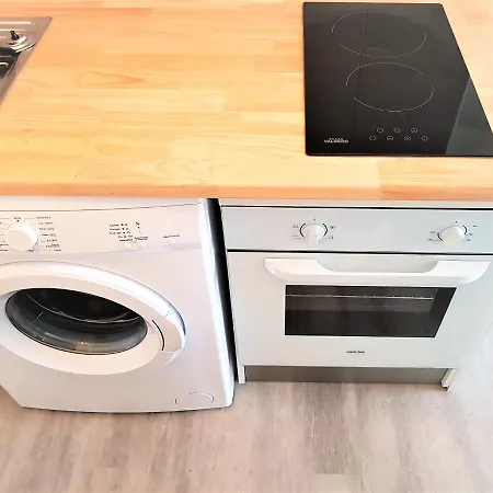 דירה Confort ! Climatisation, Calme, Piscine, Parking Gratuit, Terrasse, Wifi *