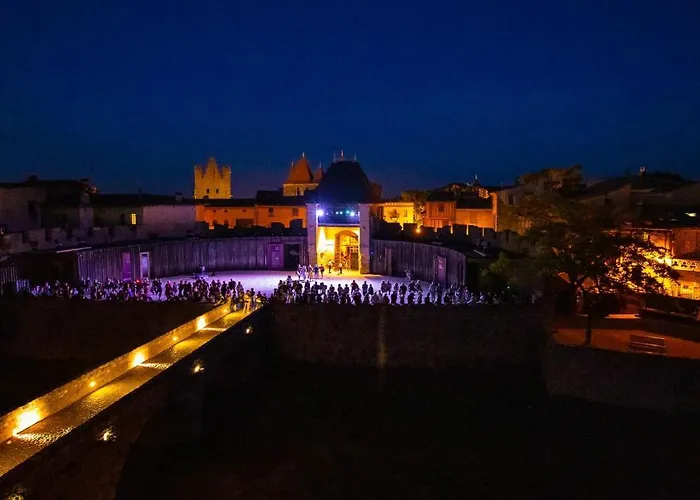 Confort ! Climatisation, Calme, Piscine, Parking Gratuit, Terrasse, Wifi * Carcassonne