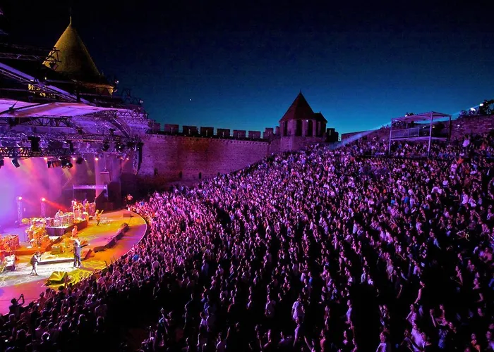 Apartmán Confort ! Climatisation, Calme, Piscine, Parking Gratuit, Terrasse, Wifi Carcassonne