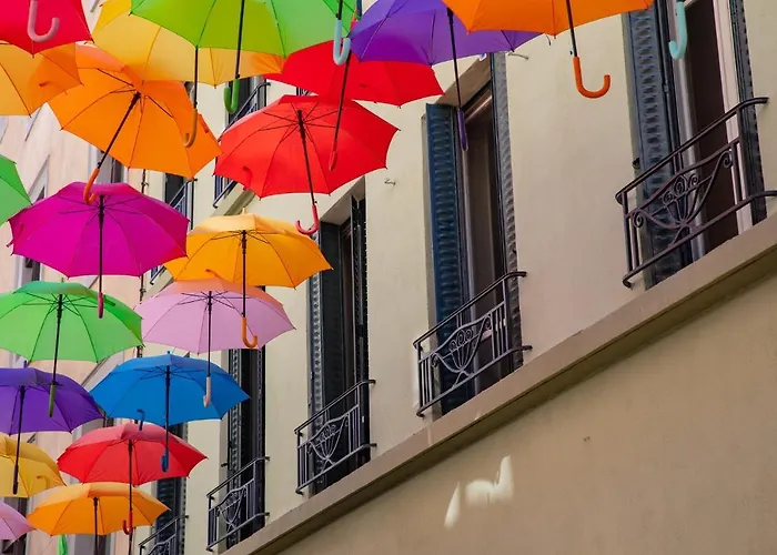 Apartmán Confort ! Climatisation, Calme, Piscine, Parking Gratuit, Terrasse, Wifi