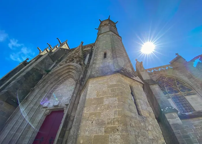 Apartment Confort ! Climatisation, Calme, Piscine, Parking Gratuit, Terrasse, Wifi Carcassonne