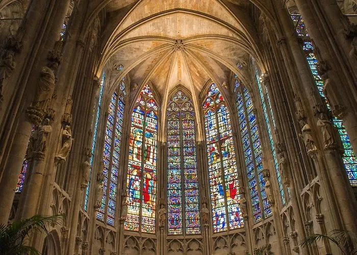 Apartamento Confort ! Climatisation, Calme, Piscine, Parking Gratuit, Terrasse, Wifi