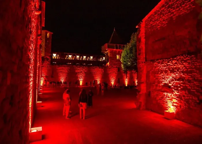 Confort ! Climatisation, Calme, Piscine, Parking Gratuit, Terrasse, Wifi Apartment Carcassonne