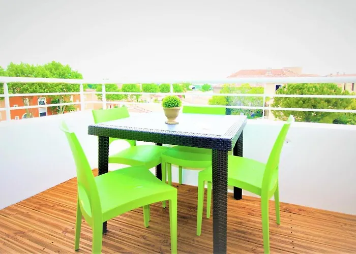 Confort ! Climatisation, Calme, Piscine, Parking Gratuit, Terrasse, Wifi Apartment