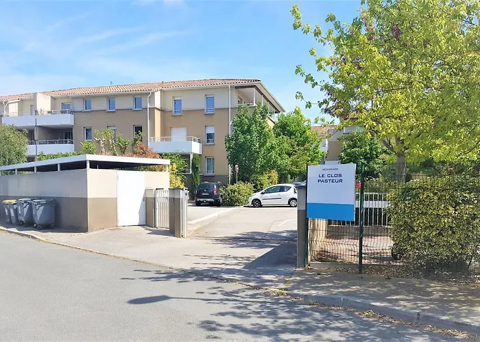 Confort ! Climatisation, Calme, Piscine, Parking Gratuit, Terrasse, Wifi *