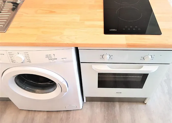 Apartamento Confort ! Climatisation, Calme, Piscine, Parking Gratuit, Terrasse, Wifi *